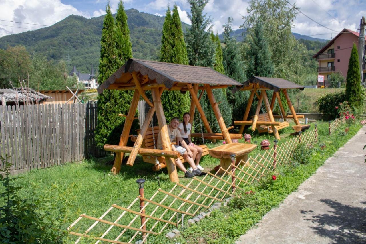 Pensiunea Ricky Căpăţîneni-Ungureni Exterior foto